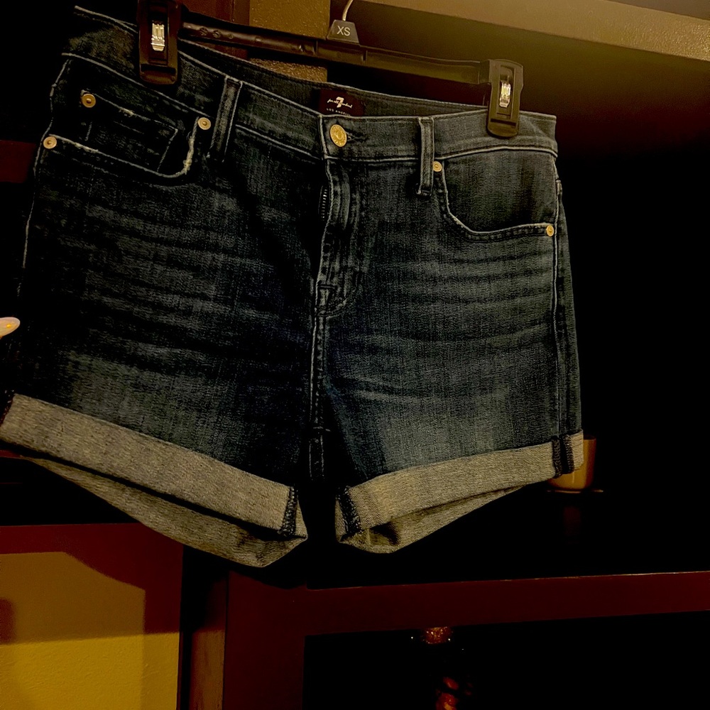 Sevens denim short.